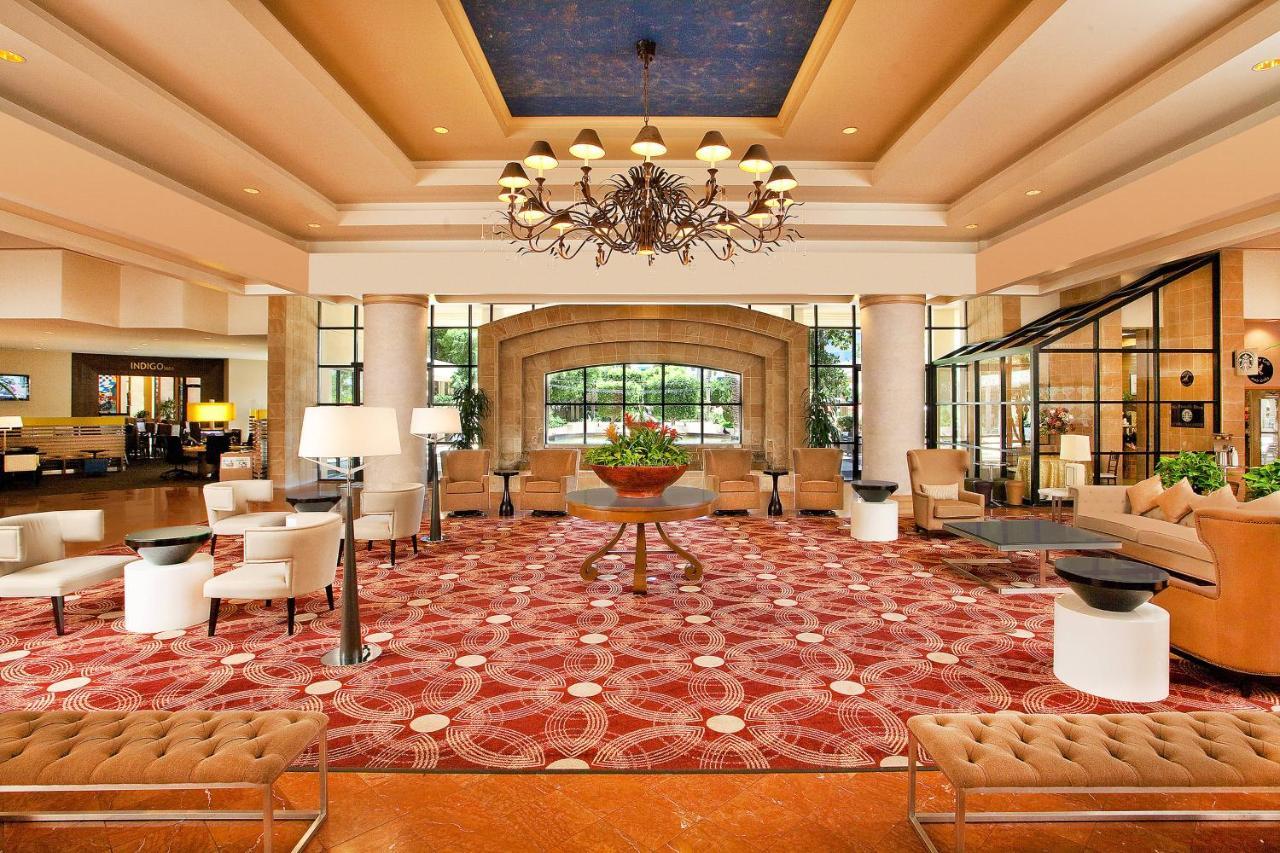 Sheraton Crescent Hotel Phoenix Exterior photo